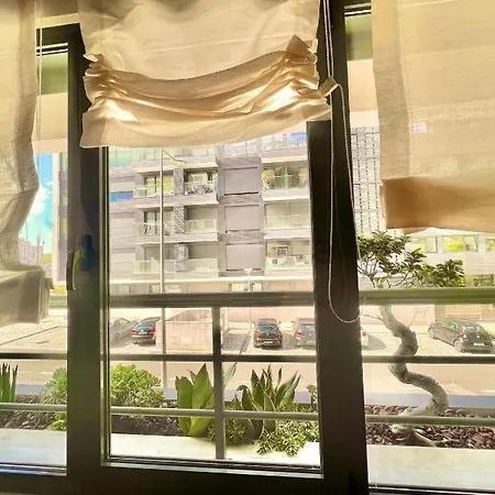 Em Boa Localizacao Com Piscina Apartmán *